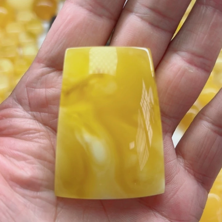 未镶嵌琥珀（矿物珀）裸石