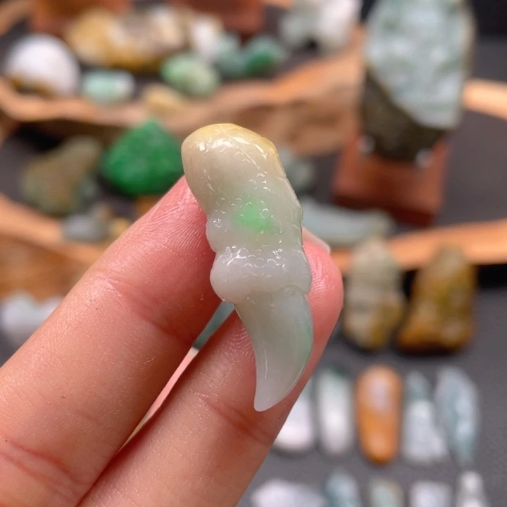 定制翡翠未镶嵌翡翠
