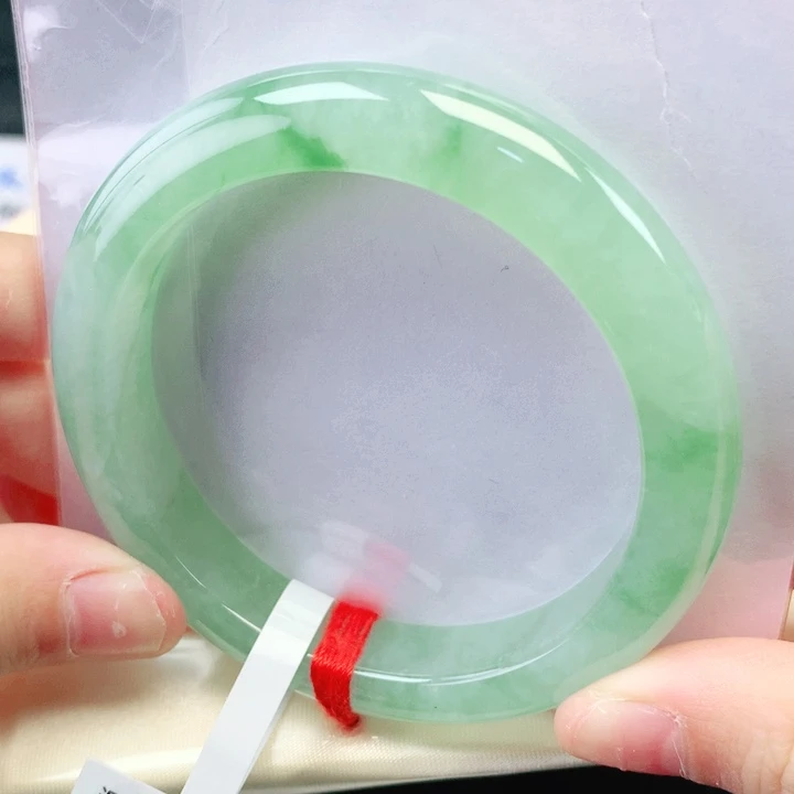 翡翠未镶嵌手镯52圈