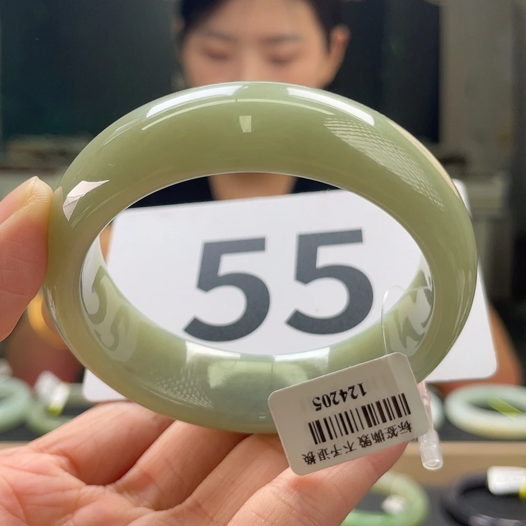 和田玉手镯未镶嵌35
