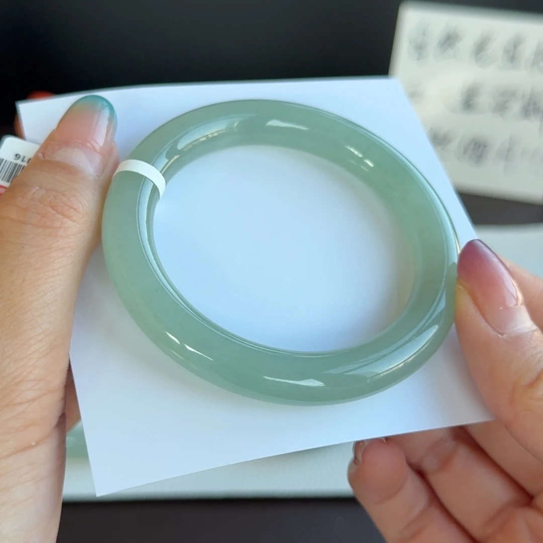 翡翠未镶嵌手镯8号 53.3