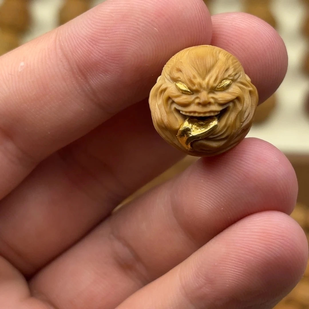吊坠猴头核桃24k金舔