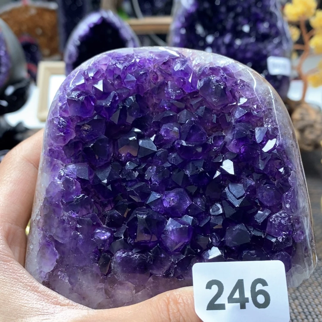 紫晶大型摆件（非配饰）未镶嵌