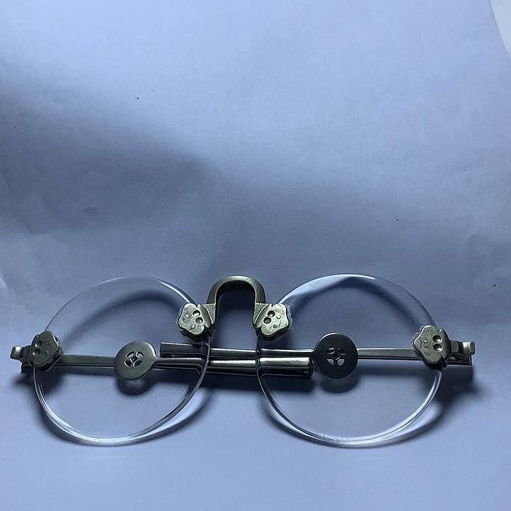 (***张天然水晶石头眼镜