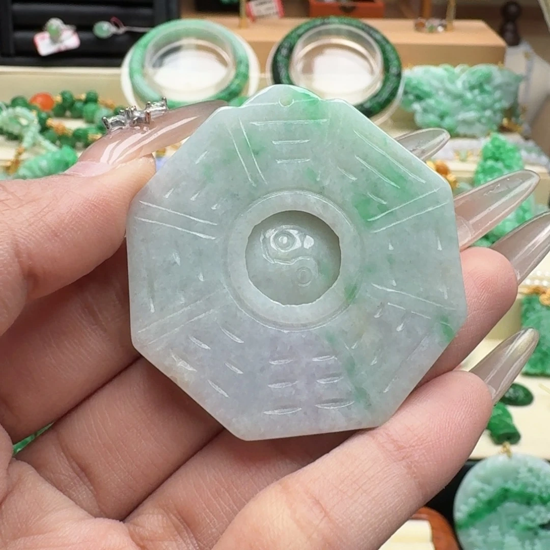 翡翠未镶嵌颈饰翡翠吊坠