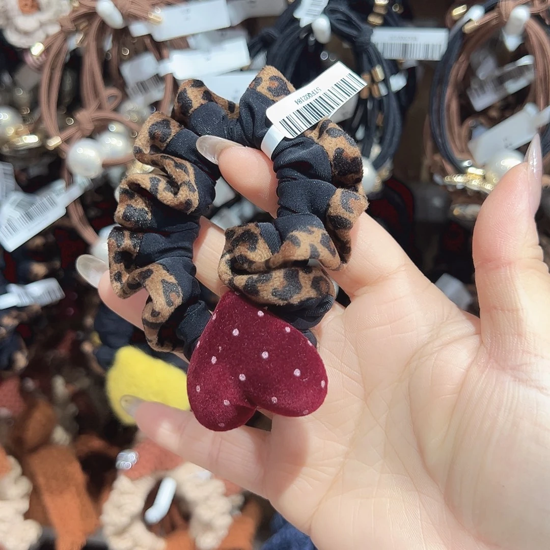 非金属红色波点爱心面膜圈