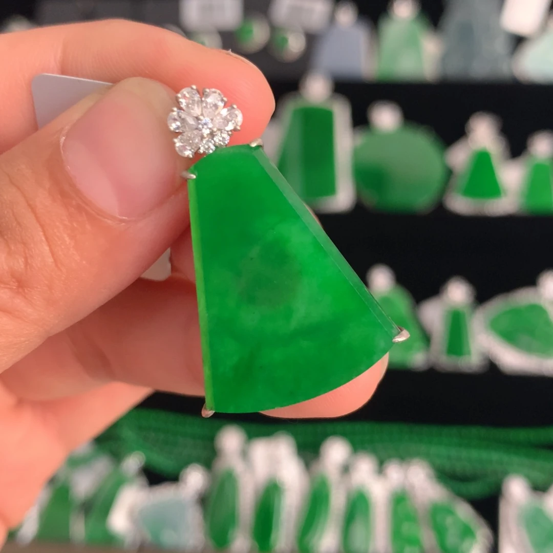 【闪购商品】翡翠银S925镶嵌颈饰天然翡翠