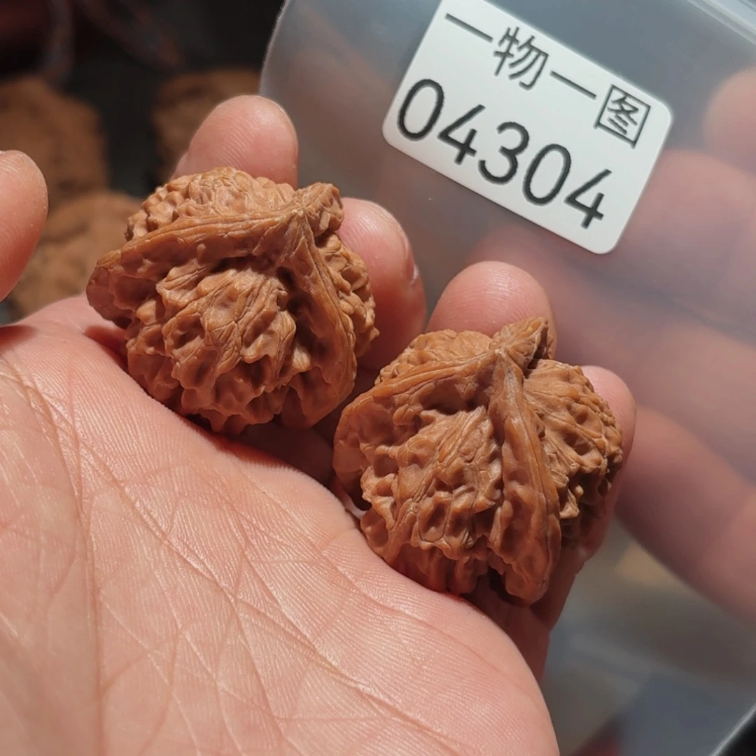 把件文玩核桃三菱