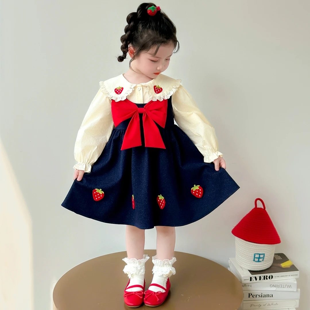 女童草莓背带裙两件套小女孩甜美春秋装女宝宝蝴蝶结时髦套装儿童