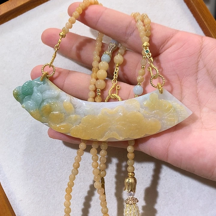 翡翠未镶嵌颈饰翡翠吊坠