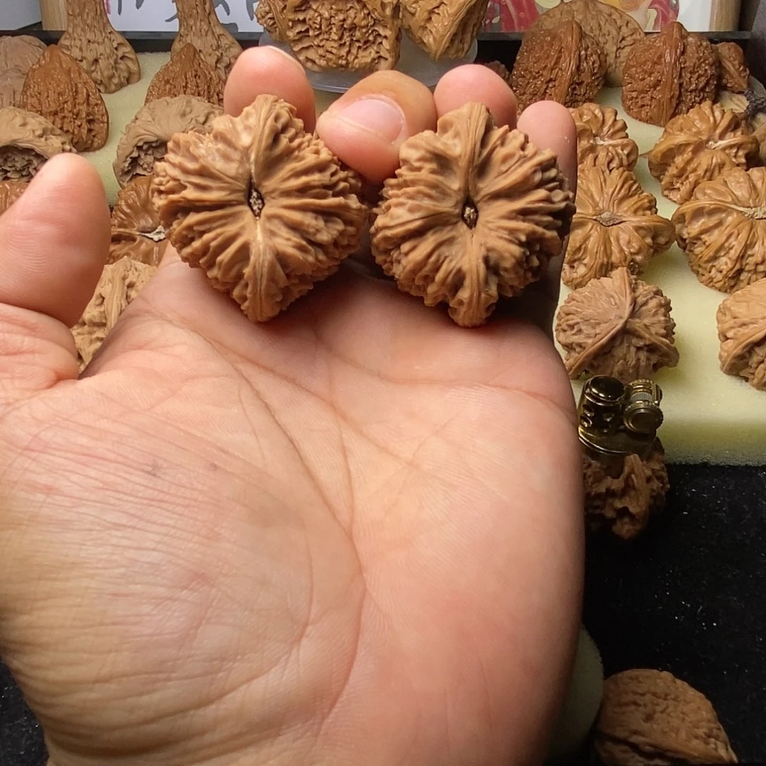 文玩核桃把件嘛***我南疆