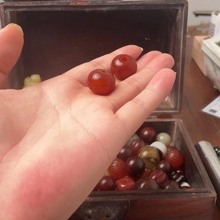 强***梦和田玉未镶嵌挂件