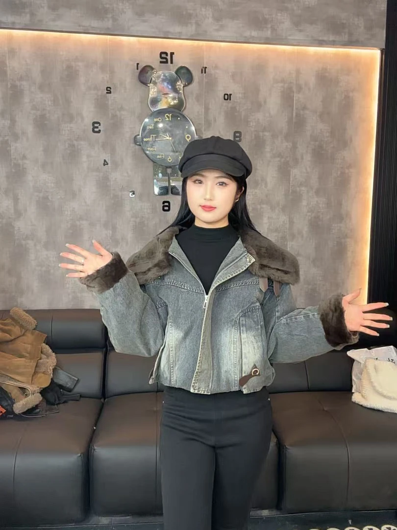 2025冬季牛仔鹅绒羊毛毛领时尚外套