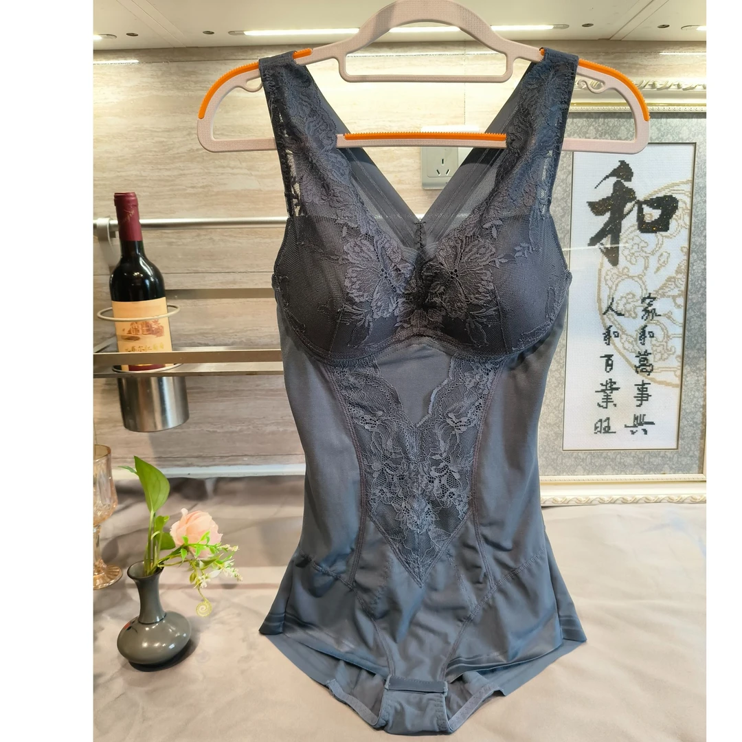塑身衣高端塑形无钢圈薄杯文胸收腹束腰提臀透气无痕美体连体衣女