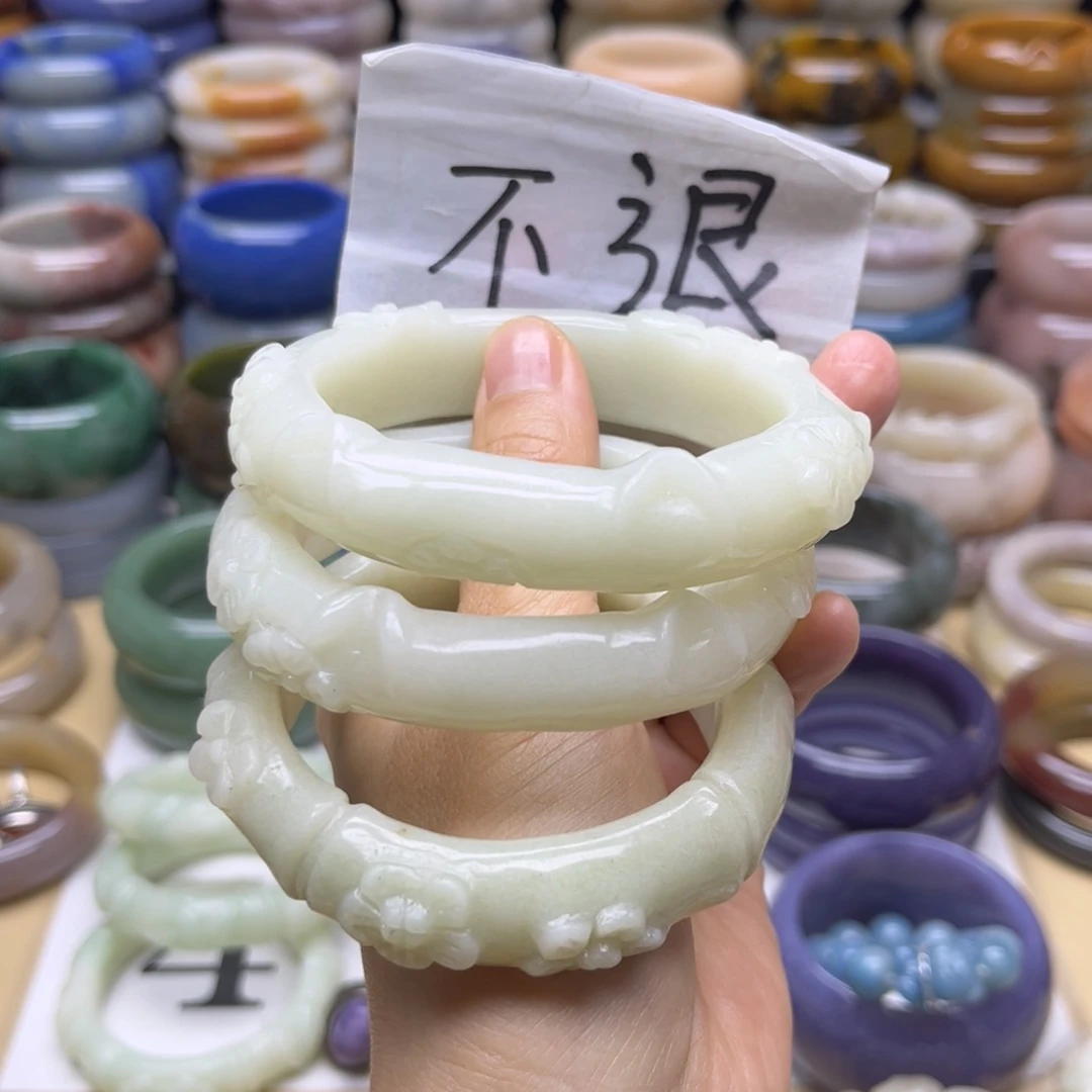 石英质玉未镶嵌手镯