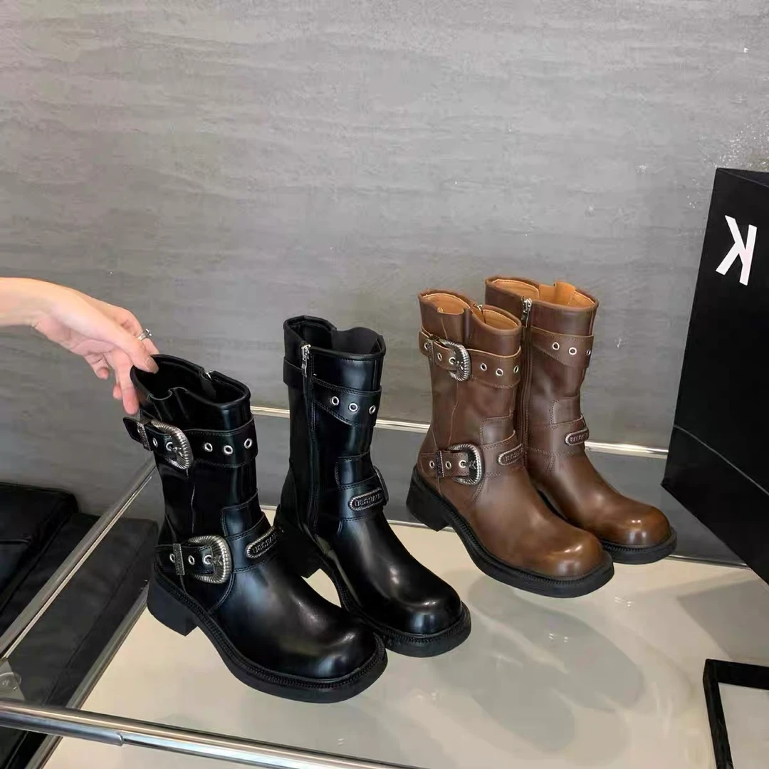 2024新款爆款马丁靴厚底秋冬百搭圆头女款短靴女士靴子加厚保暖
