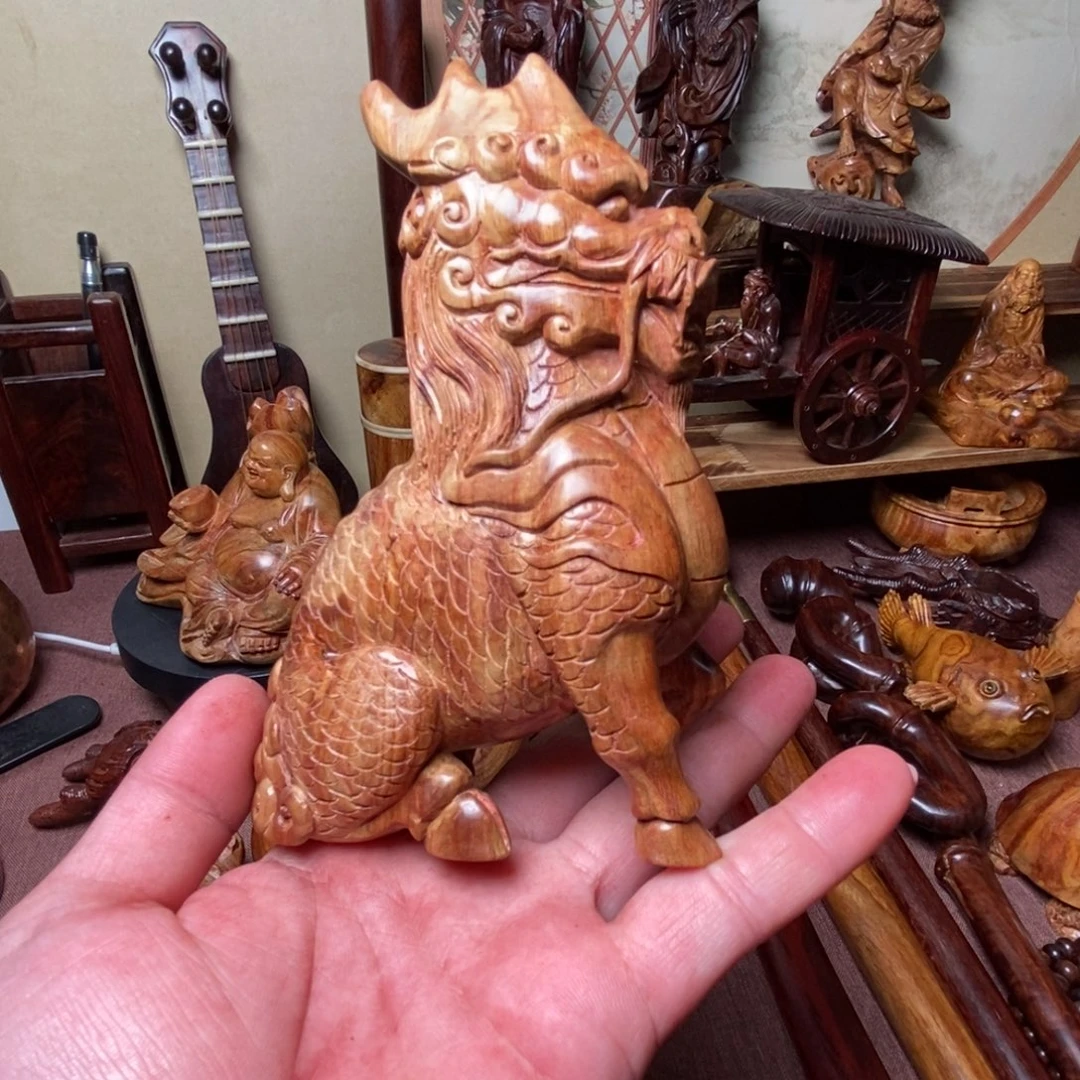 黄花梨/降香黄檀海南黄花梨麒麟摆件
