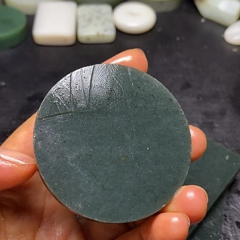 和田玉未镶嵌摆件