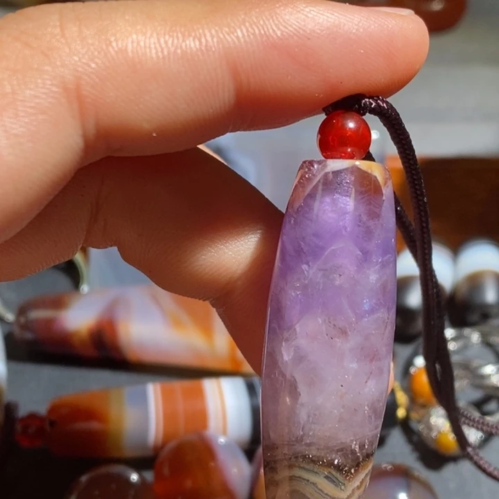 波***点玛瑙/玉髓未镶嵌颈饰