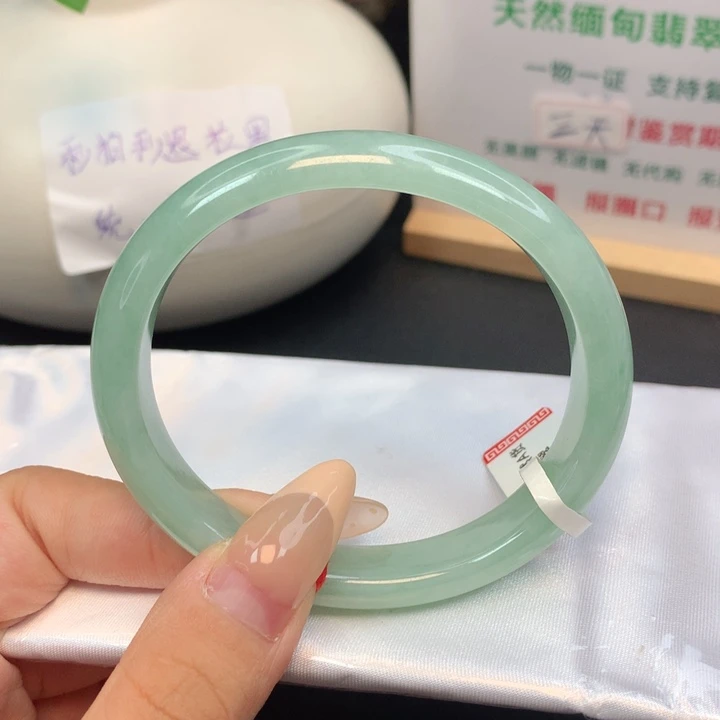 未镶嵌手镯翡翠40