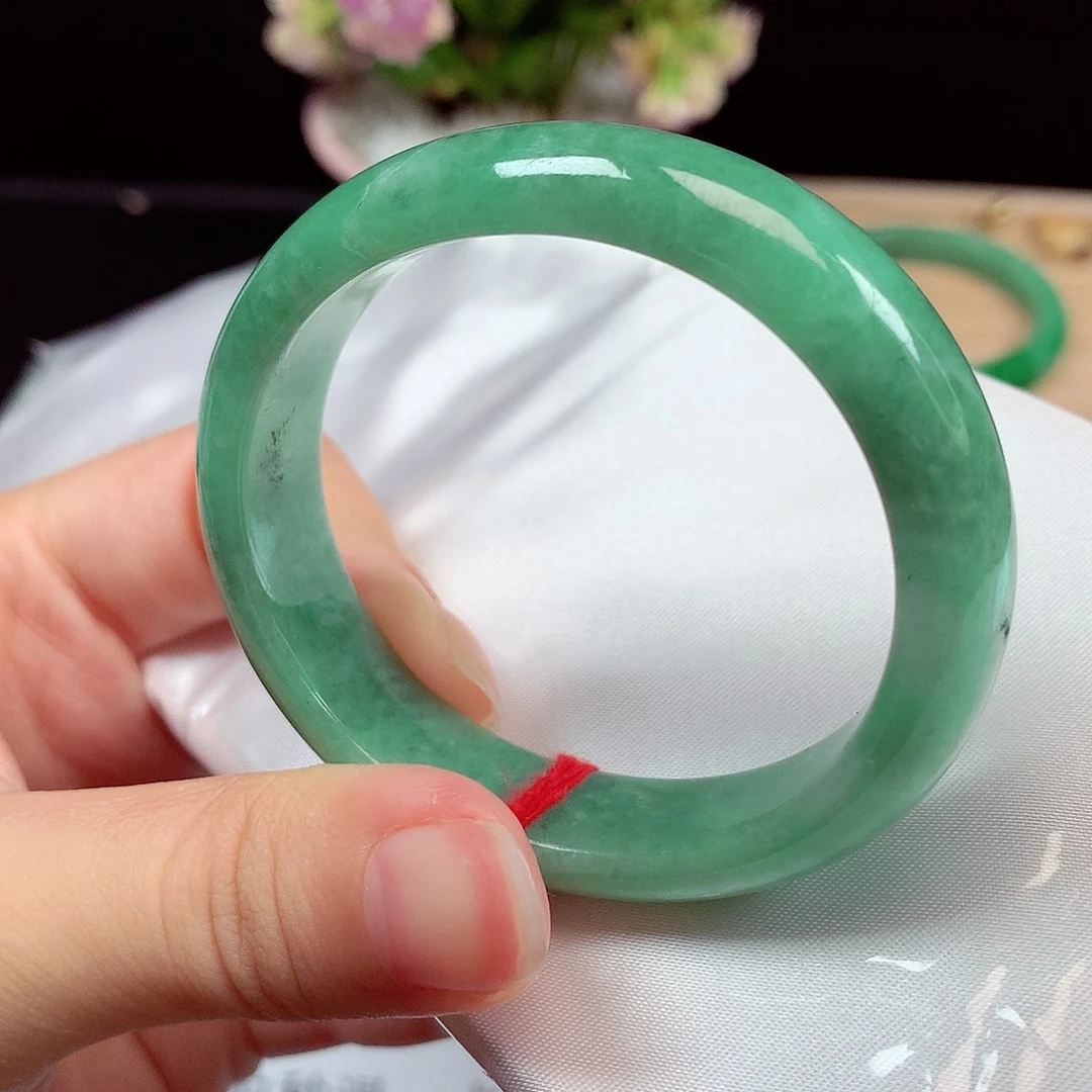 翡翠未镶嵌手镯1870贵妃