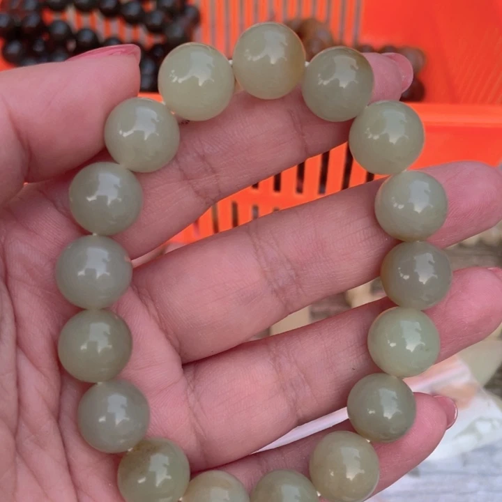 上***善未镶嵌和田玉（糖玉）珠宝半成品