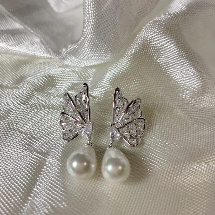 925银仿珍珠耳饰 蝴蝶珍珠小众耳饰精致素款银色优雅女