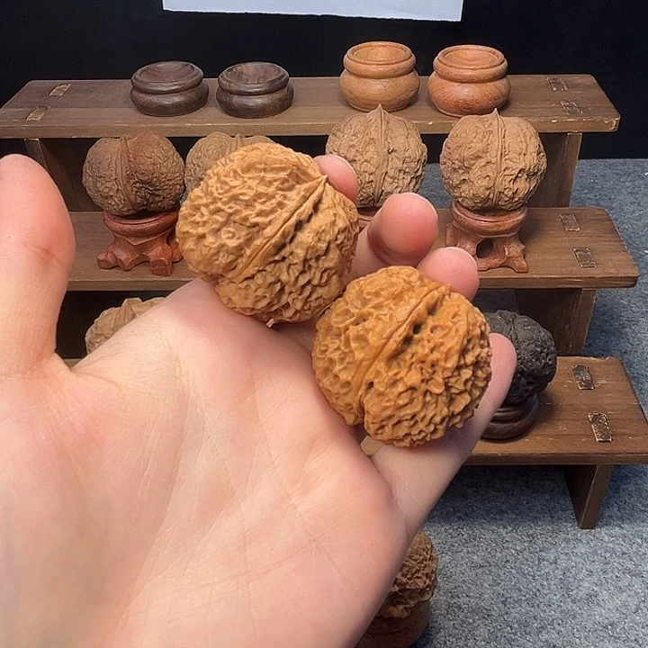文玩核桃吊坠z龙脊绣球38mm