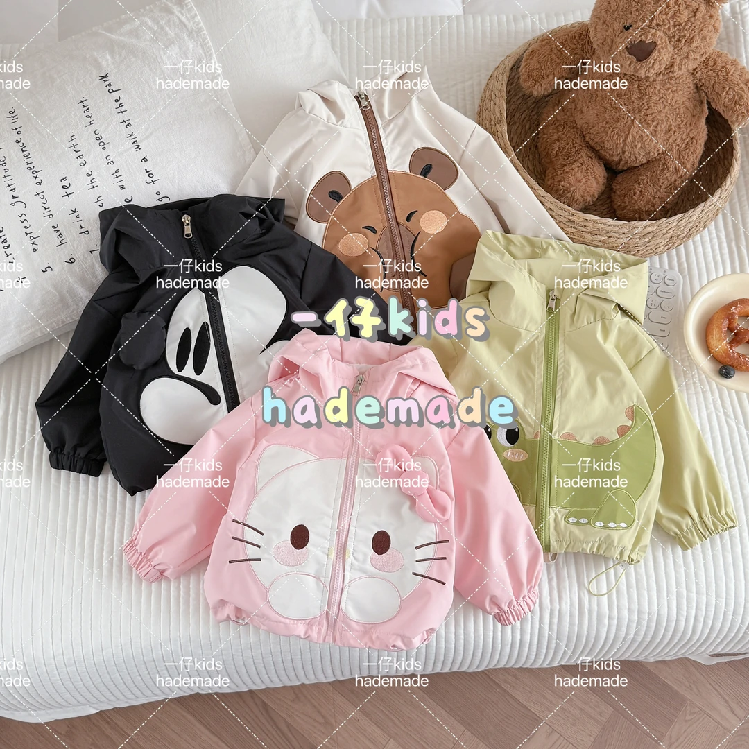 W2025秋季新款童装儿童冲锋衣外套卡通