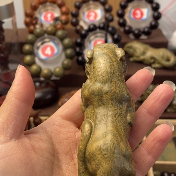 维腊木（绿檀）愿*能
