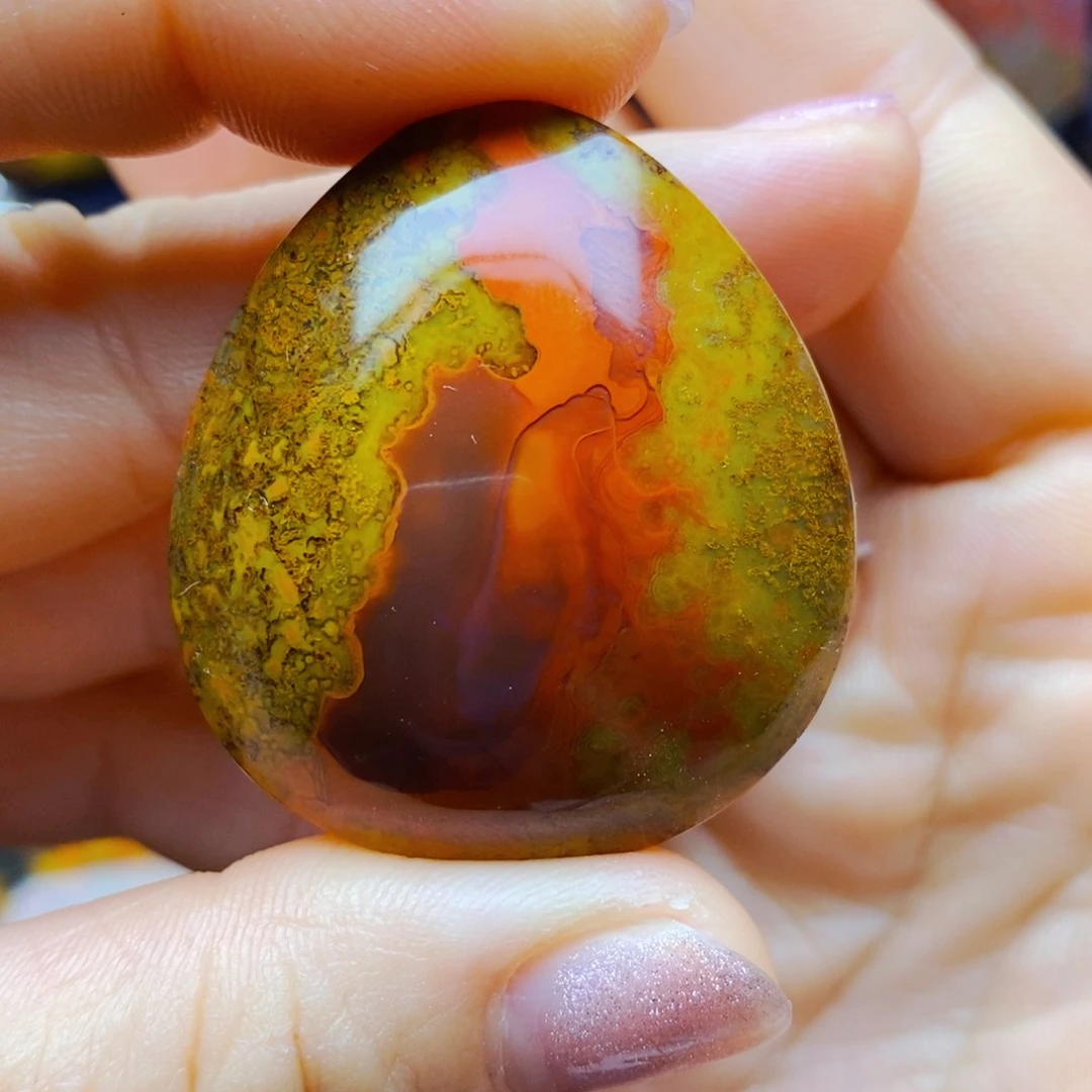 玛瑙/玉髓颈饰未镶嵌