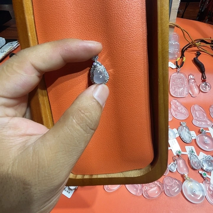 石英质玉合金套链
