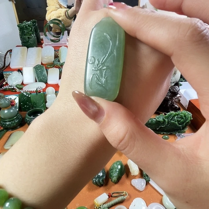 和田玉（碧玉）未镶嵌挂件
