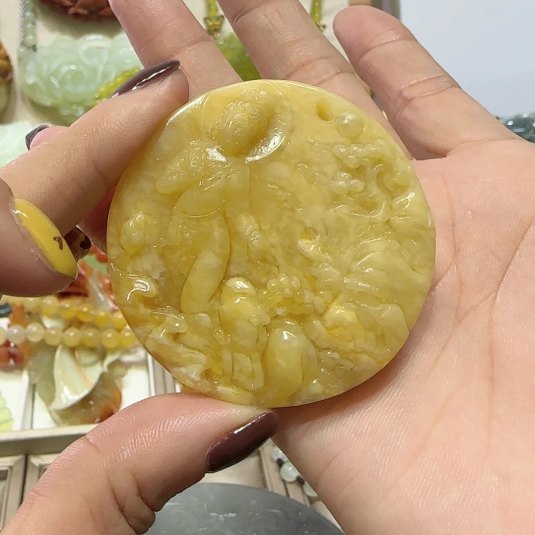 未镶嵌蛇纹石玉吊坠