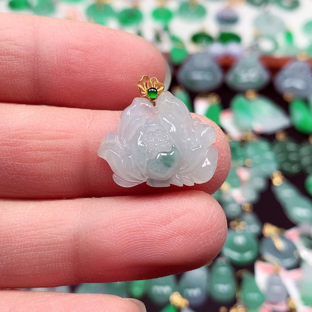 翡翠18K金镶嵌挂件