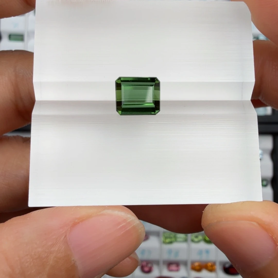 艷***寶珠宝半成品碧玺未镶嵌天然3.12克拉