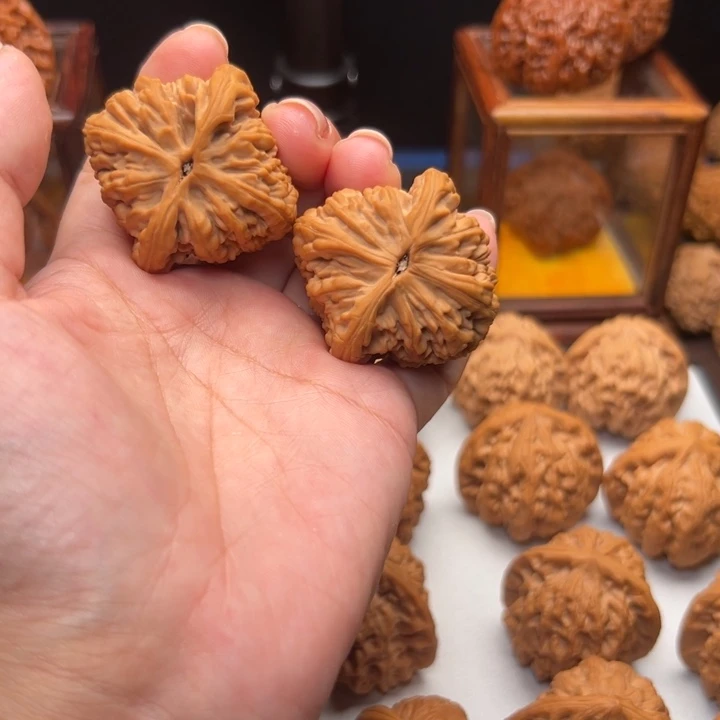 桃核把件心**念好好好好好好