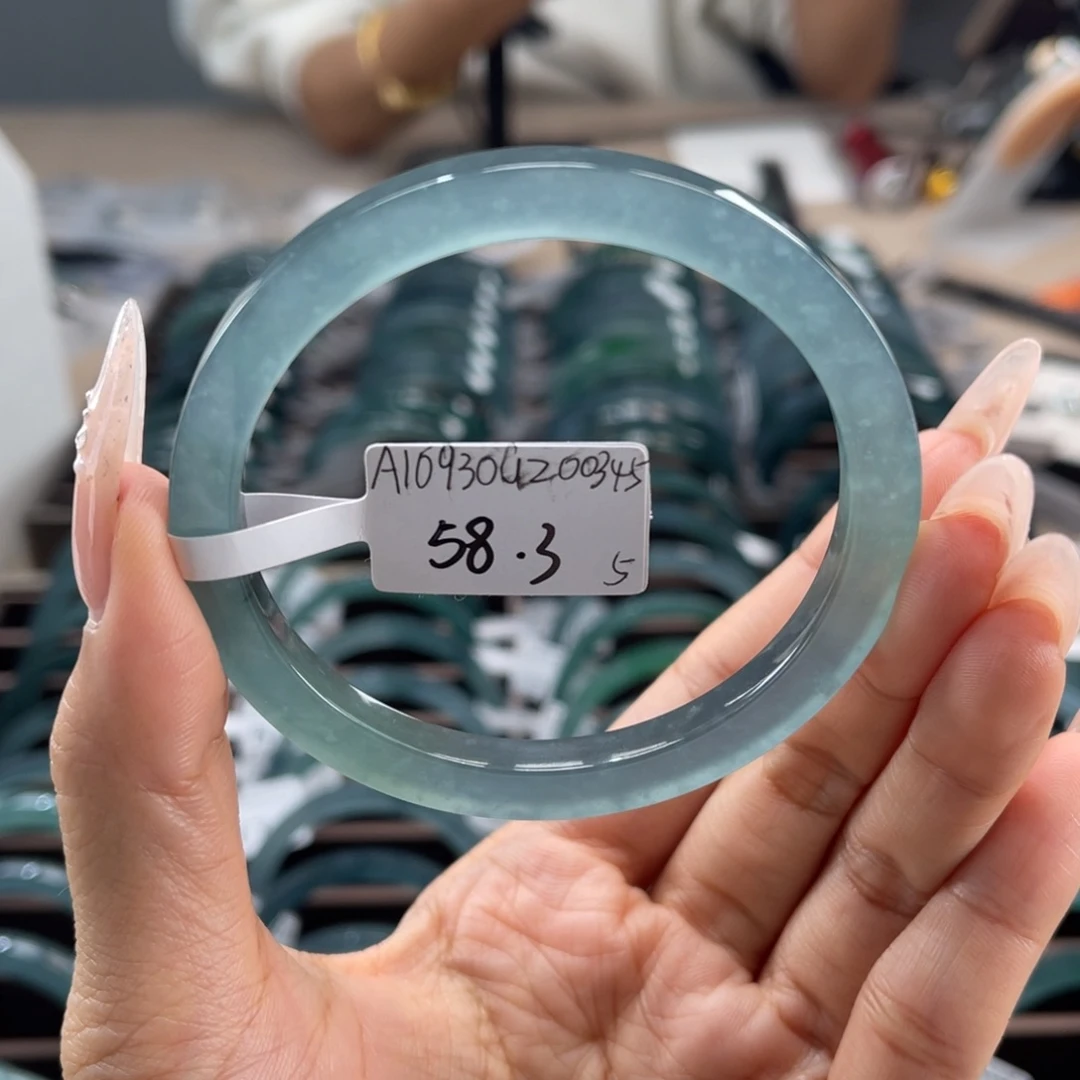 翡翠未镶嵌手镯58.35