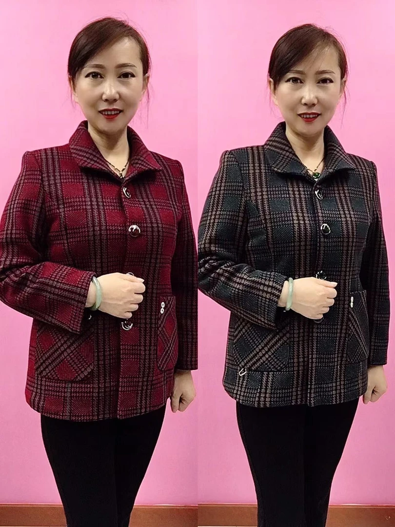 新款中老年妈妈装格子加绒上衣外套