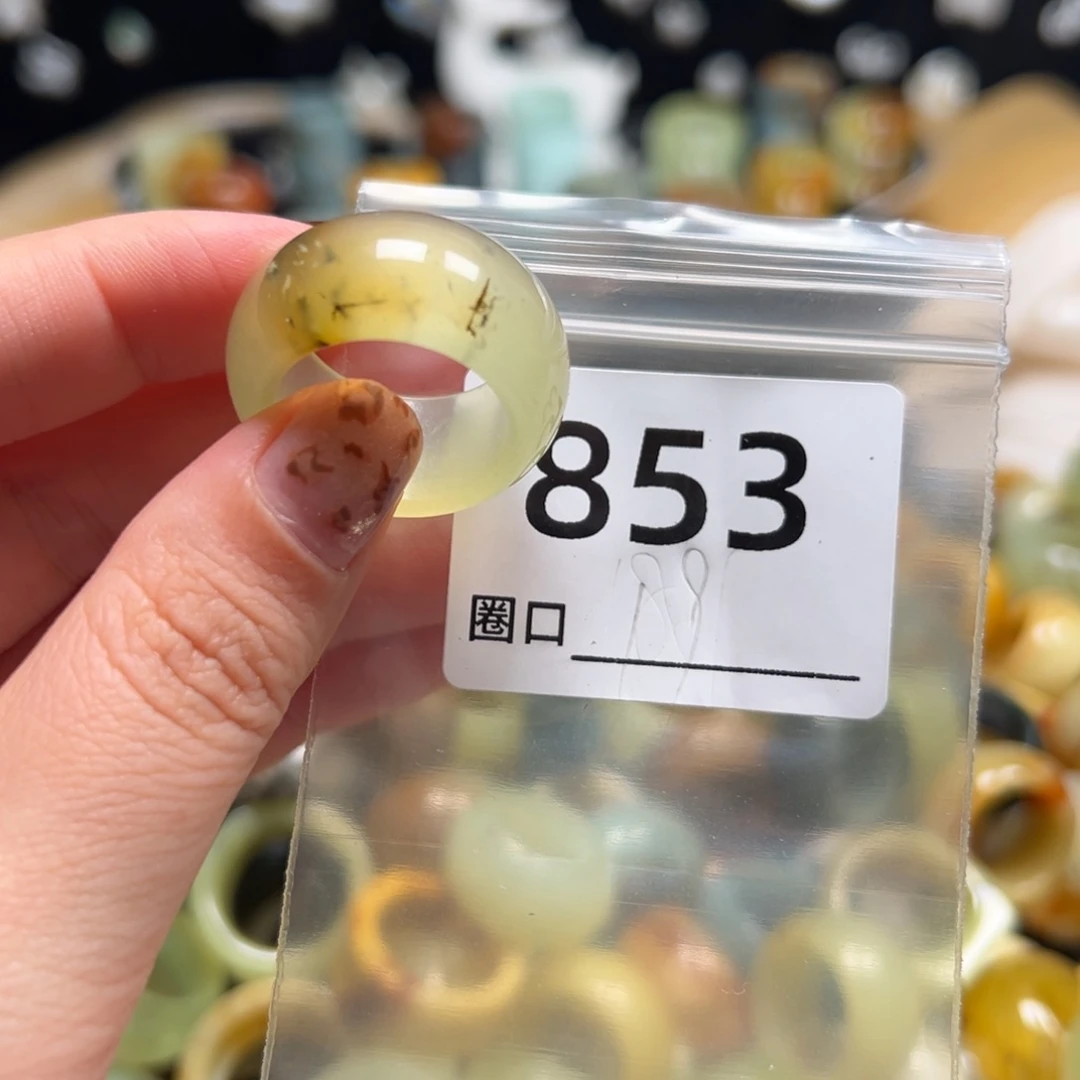 月***4蛇纹石玉未镶嵌戒指