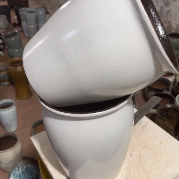 花盆紫砂口径18高度21两只小瑕疵