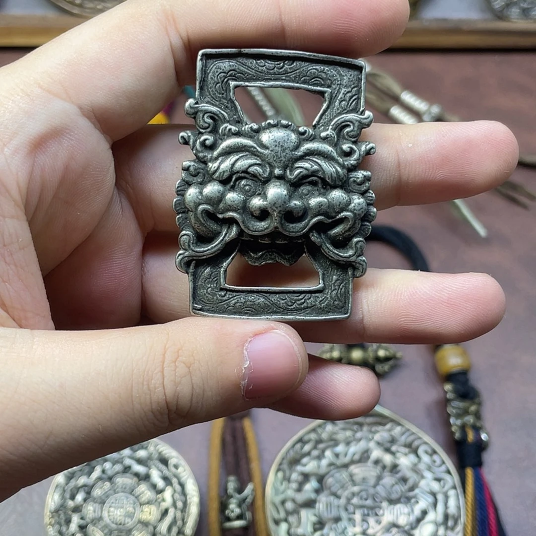 藏传支巴扎经书扣