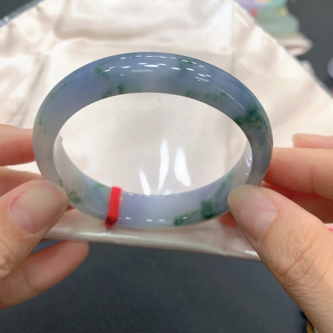 T****翡翠未镶嵌手镯贵妃