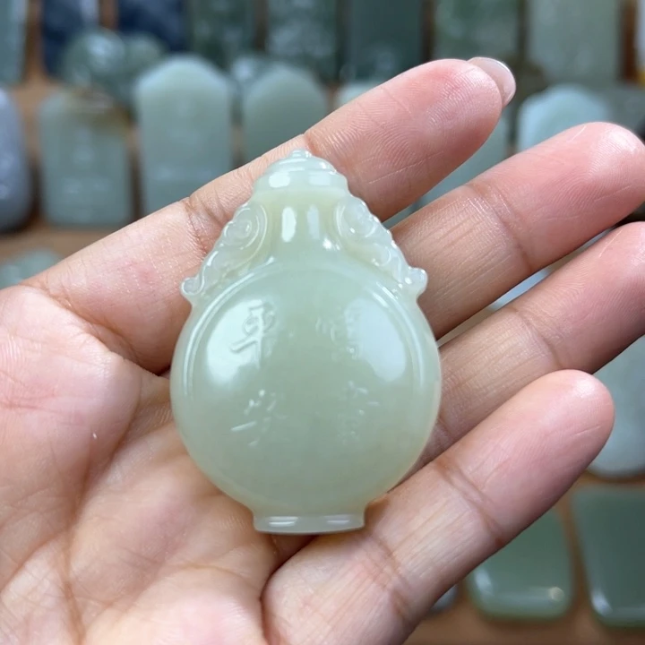 和田玉挂件未镶嵌