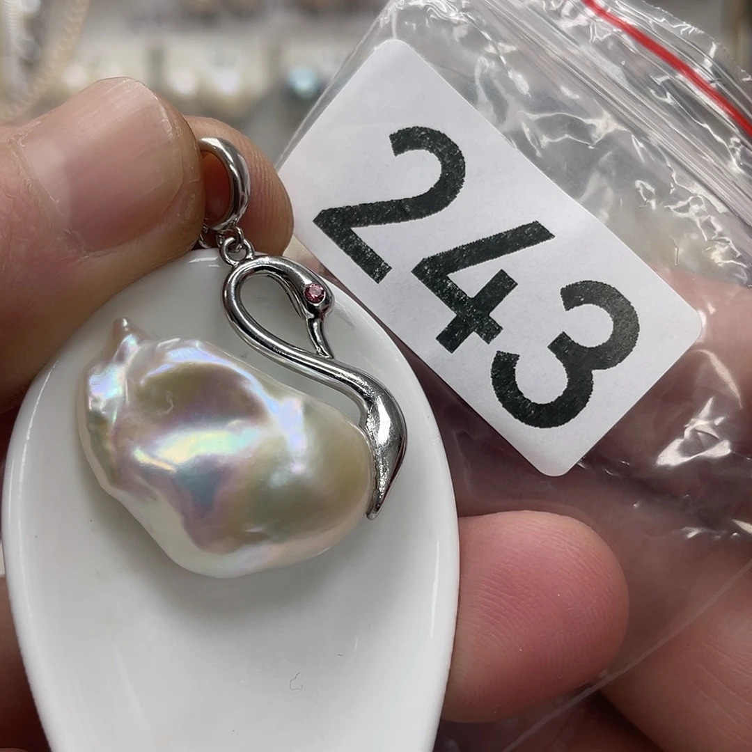 淡水珍珠颈饰未镶嵌