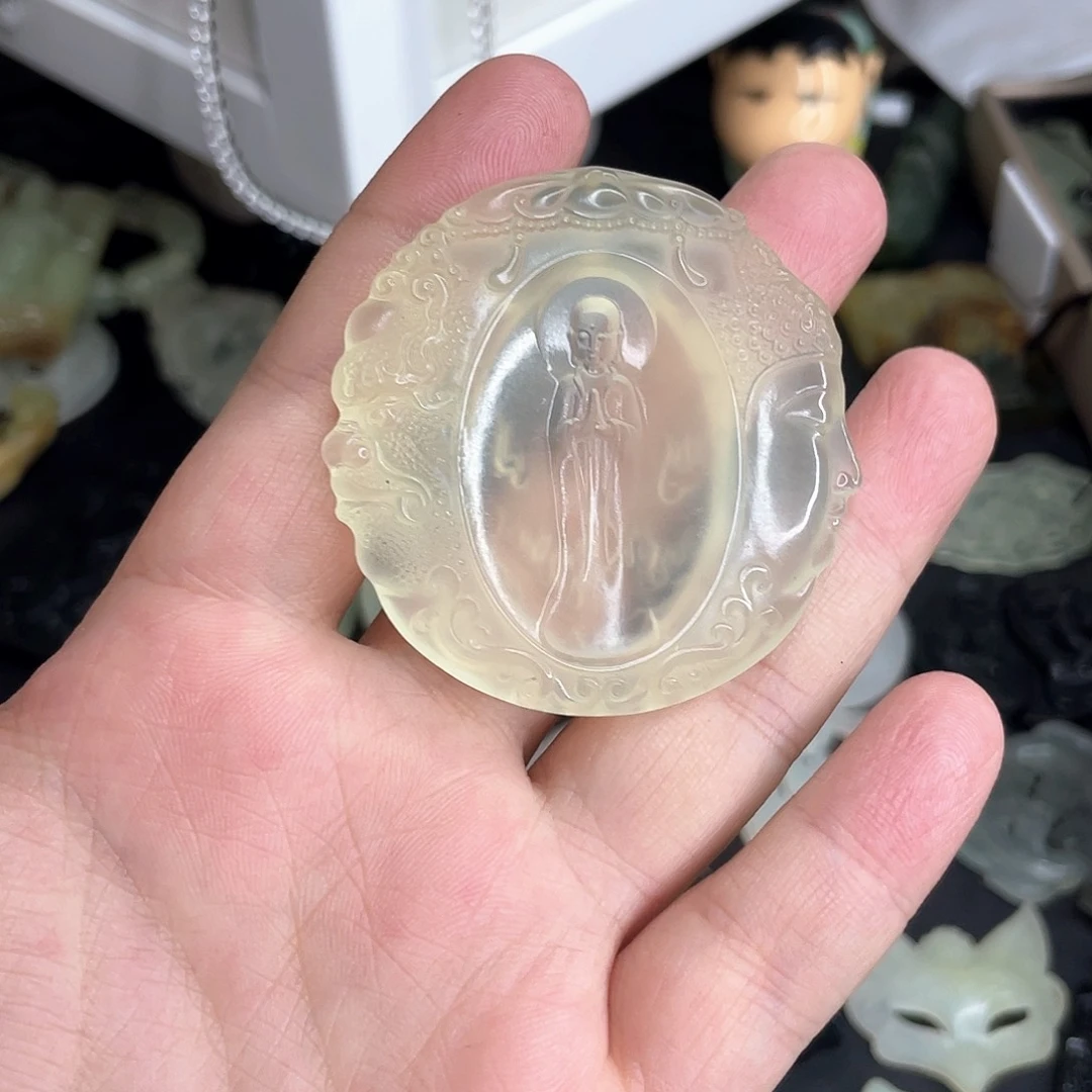 道***堂岫玉未镶嵌颈饰佛