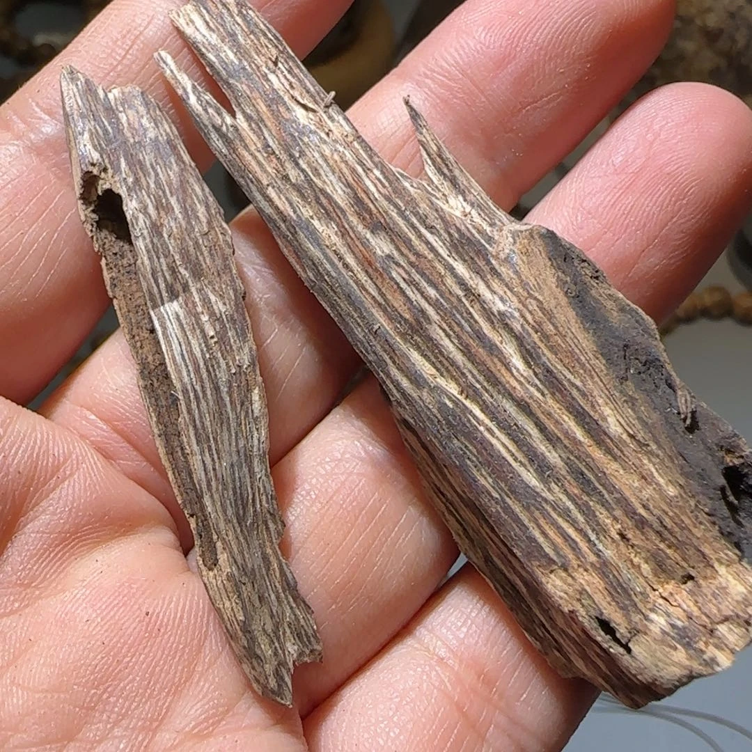 沉香沉香碎屑海南尖峰岭树心油2个不退礼物