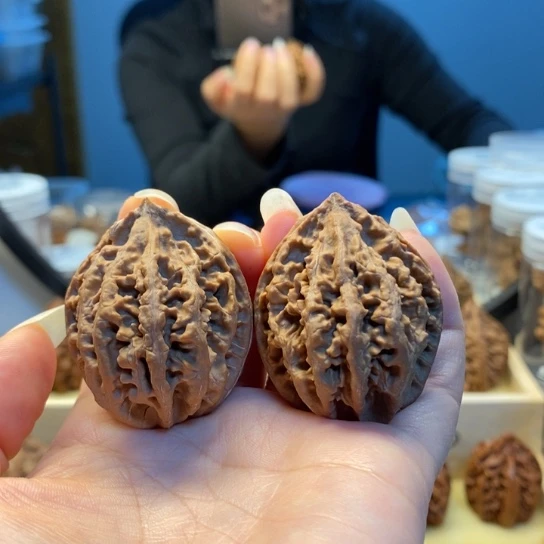 桃核把件东北秋子209