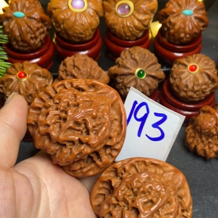 50官帽193文玩核桃狮子头