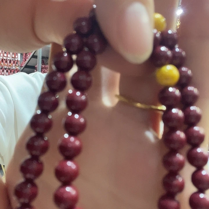 美***姐天然辰砂手串2圈的